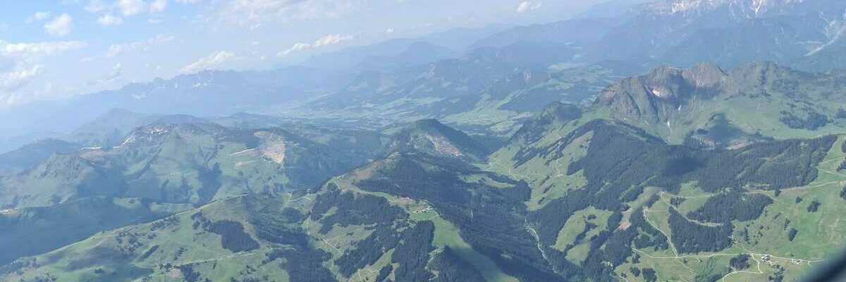 Flugwegposition um 13:47:44: Aufgenommen in der Nähe von Gemeinde Saalbach-Hinterglemm, Österreich in 2871 Meter
